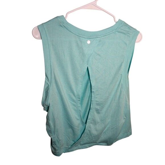 Yogalicious Tank Top Women's XL Blue Cropped Slit Back Athletic Round Neck NWT - Picture 6 of 10